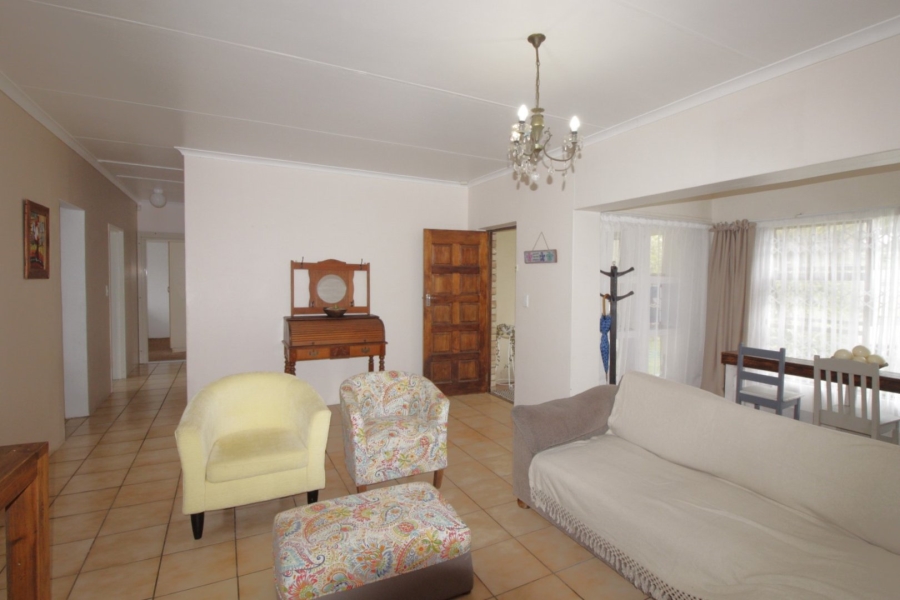 4 Bedroom Property for Sale in Wavecrest Eastern Cape